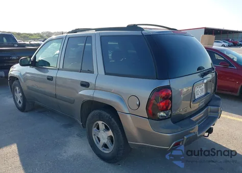 2005 Chevrolet Trailblazer Ls from USA, damaged, VIN 1GNDS13S452116481